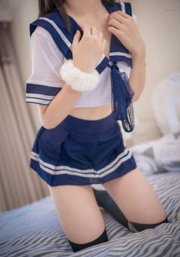 她唇之下免费观看电视剧