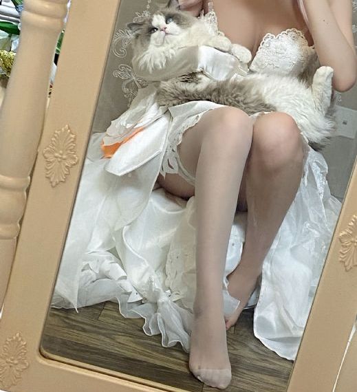 年轻的嫂子.
