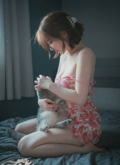 再次微笑