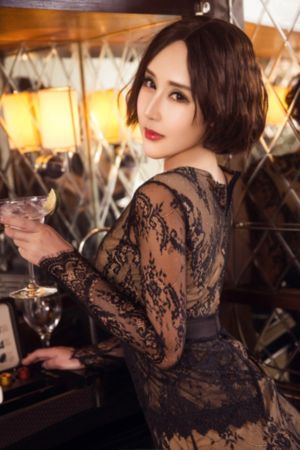 邻家妻子