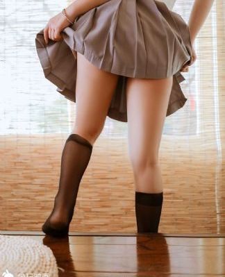 强制侵犯女教师hd