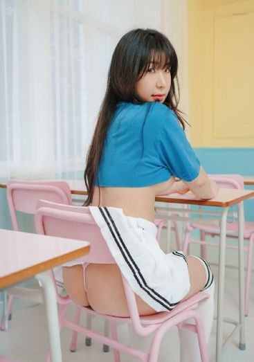 女搜查官紧身皮衣调教