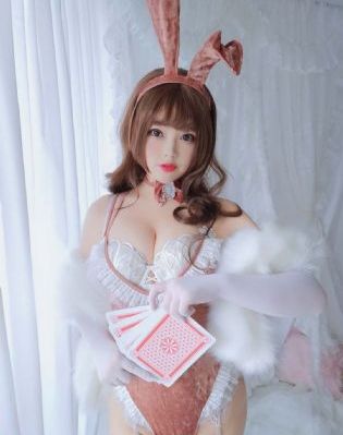 错过末班车的女职员