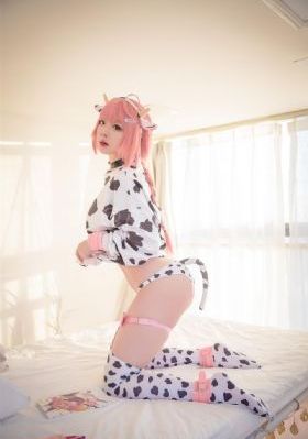动漫裙子里面的野怪